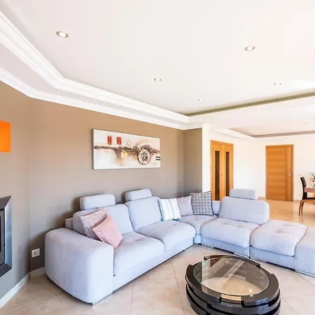 Vila Cardona - South Facing Private Pool