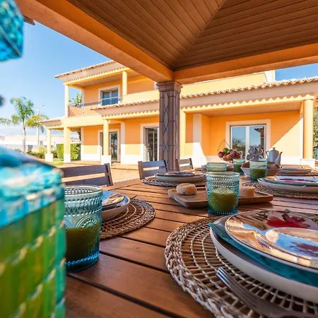 Villa Cardona - South Facing Private Pool